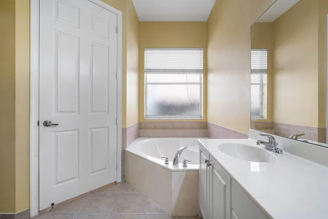 Residence photo 29