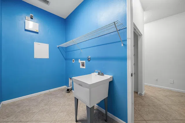 Residence photo 30