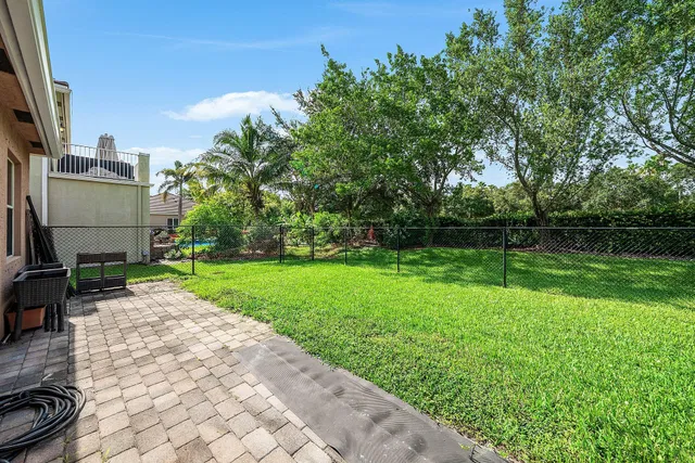 Residence photo 35