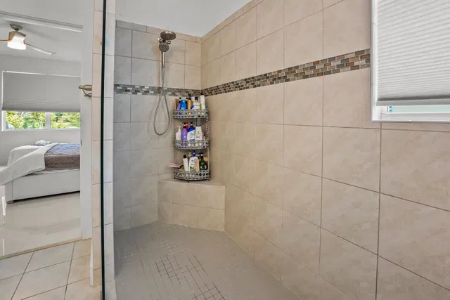  Residence photo 18