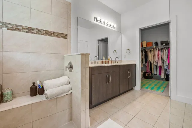  Residence photo 20