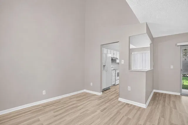  Residence photo 12