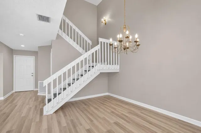  Residence photo 13
