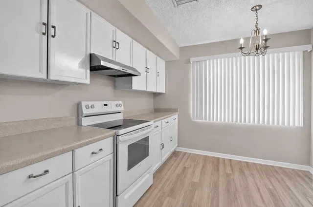  Residence photo 15