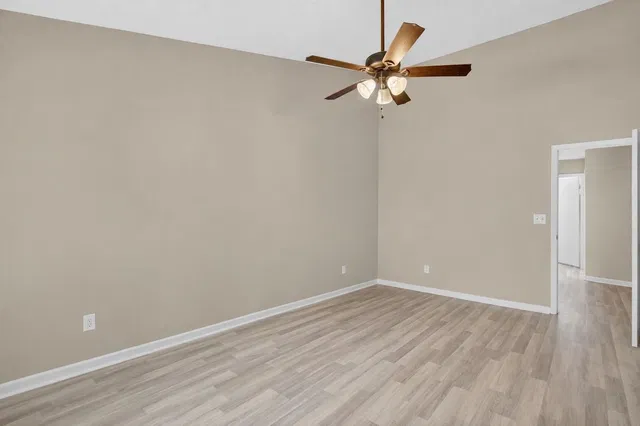  Residence photo 22