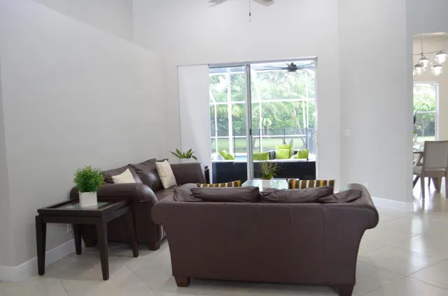 Residence photo 3