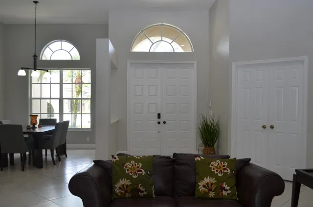 Residence photo 5