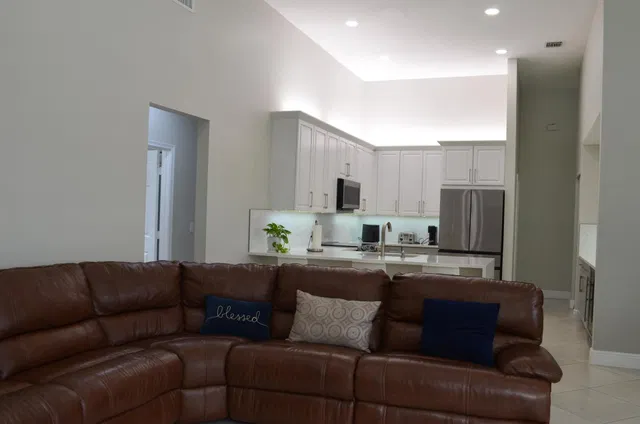 Residence photo 9