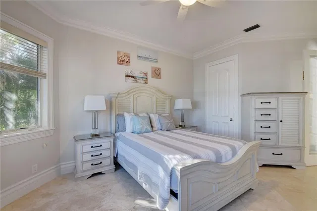Residence photo 26