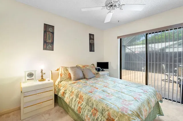  Unit C photo 19