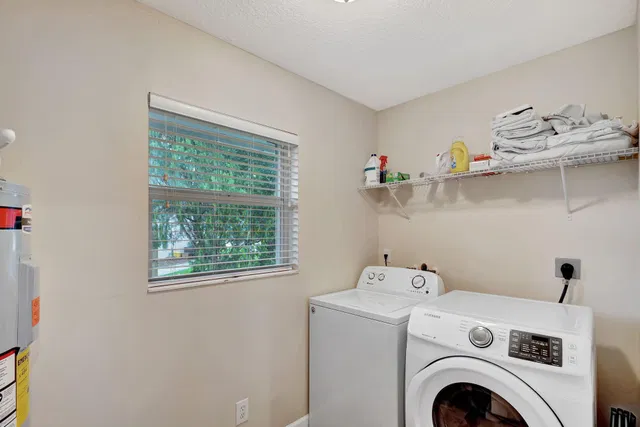 Residence photo 22