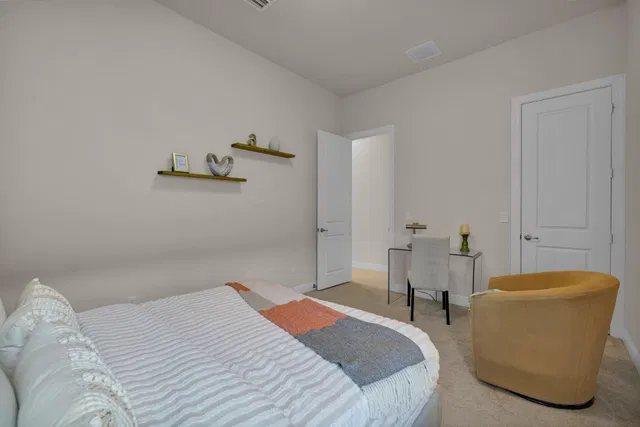 Residence photo 28