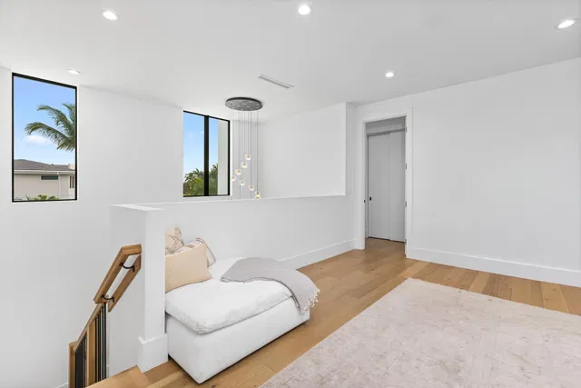 Residence photo 15