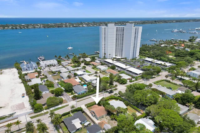 West Palm Beach Residence photo 2