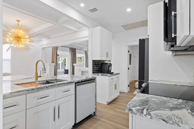 West Palm Beach Residence photo 17