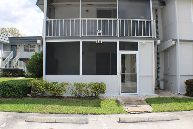 Residence photo 2