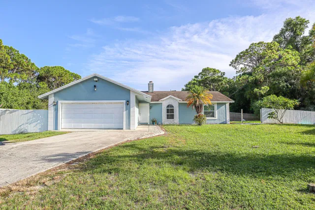 Residence photo 2