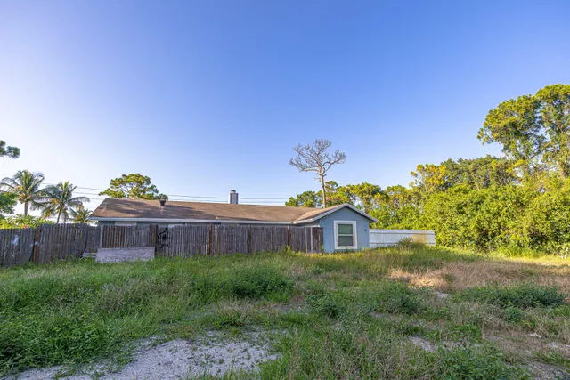 Residence photo 12