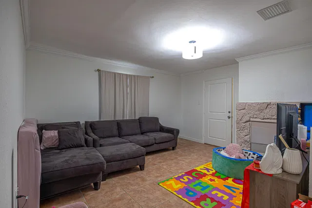 Residence photo 14