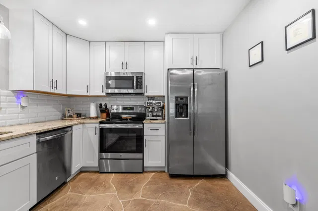  Residence photo 8