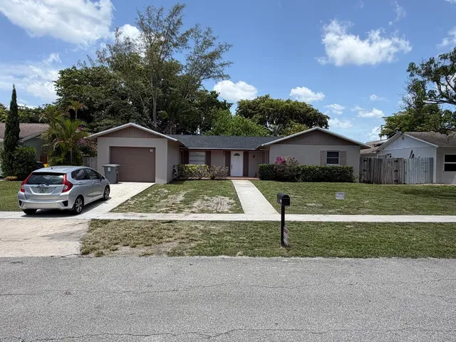 Residence photo 2