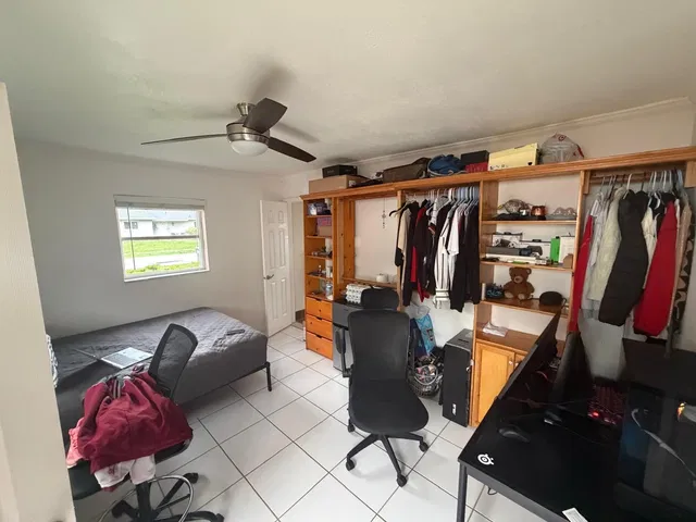 Residence photo 26