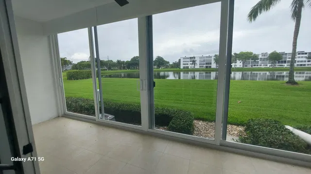 Residence photo 27