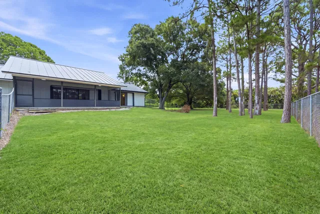  Residence photo 23
