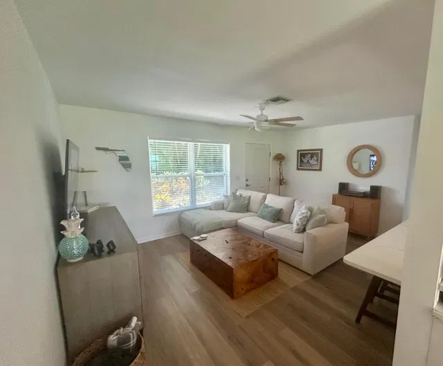  Residence photo 4