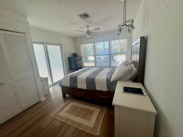  Residence photo 8