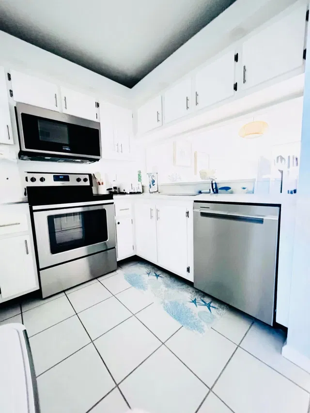 Unit c202 photo 11
