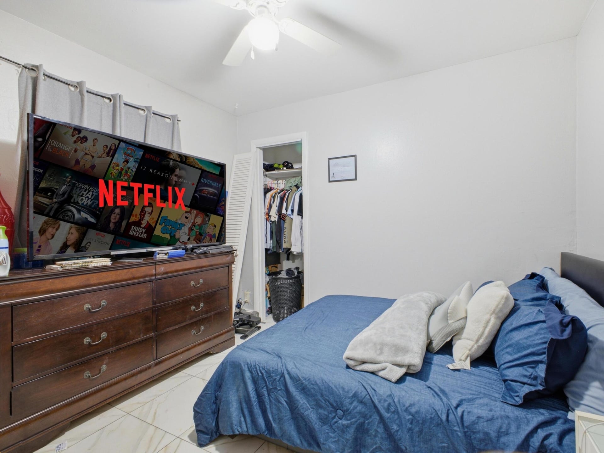 Residence photo 12