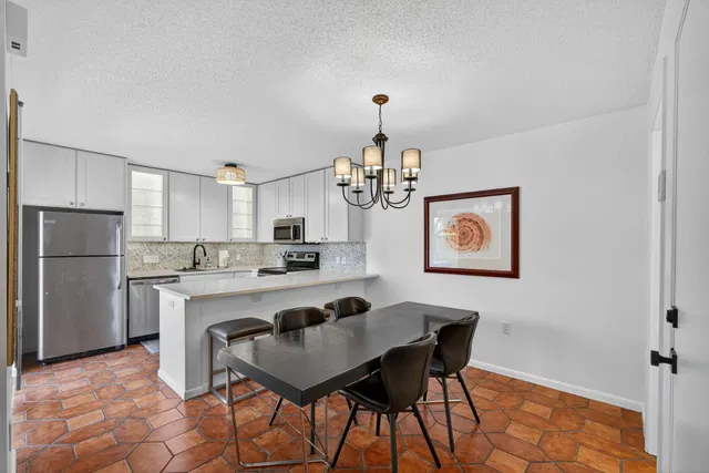 Unit 103 photo 21