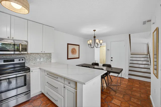 Unit 103 photo 27