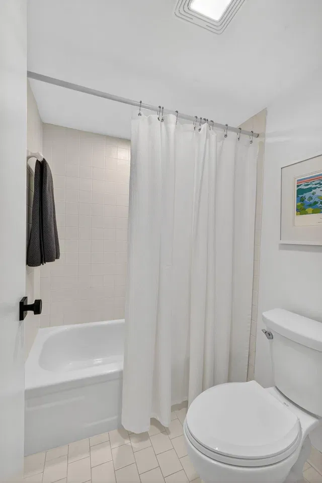 Unit 103 photo 49