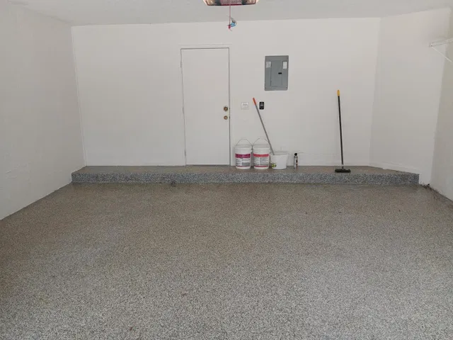 Unit E photo 21