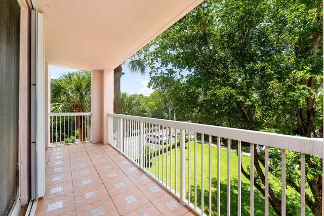 Palm Trail Delray Beach Unit C206 photo 16