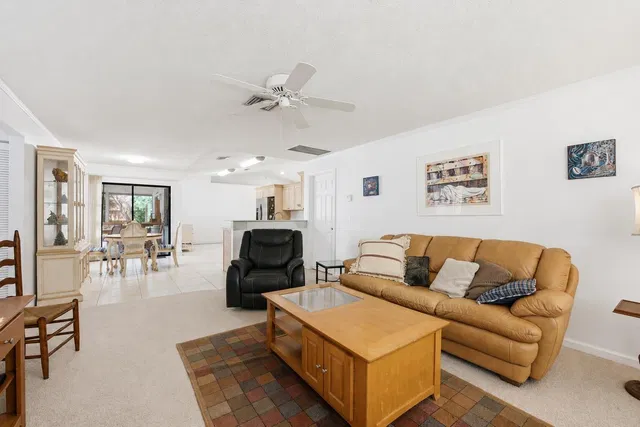 Residence photo 10