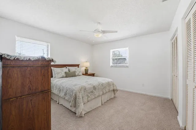 Residence photo 18