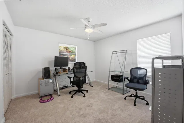 Residence photo 20