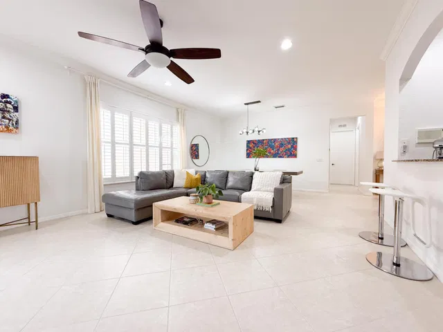 Residence photo 5