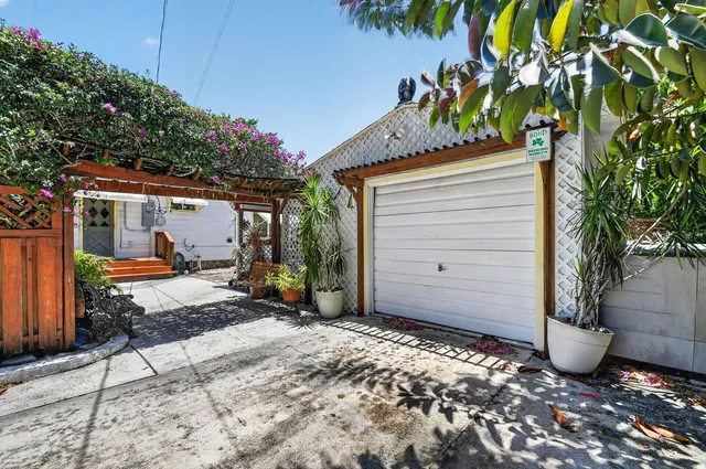 West Palm Beach Residence photo 35