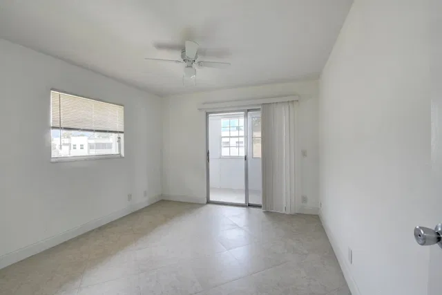 Residence photo 13