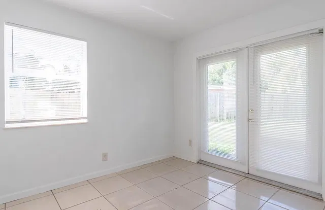 Residence photo 15