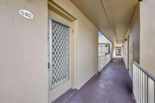  Residence photo 5