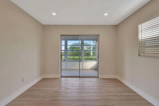  Residence photo 22
