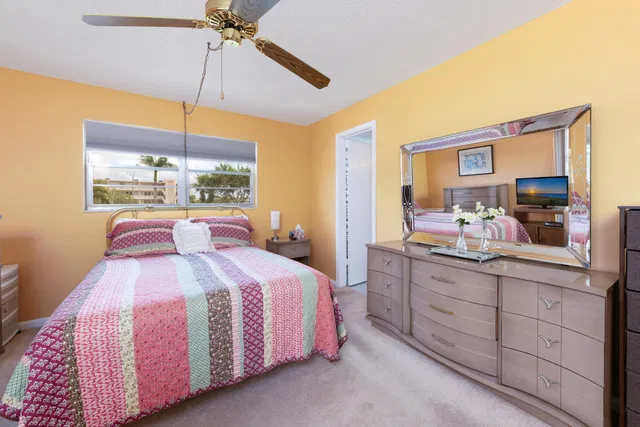 Residence photo 9