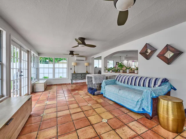 Residence photo 36