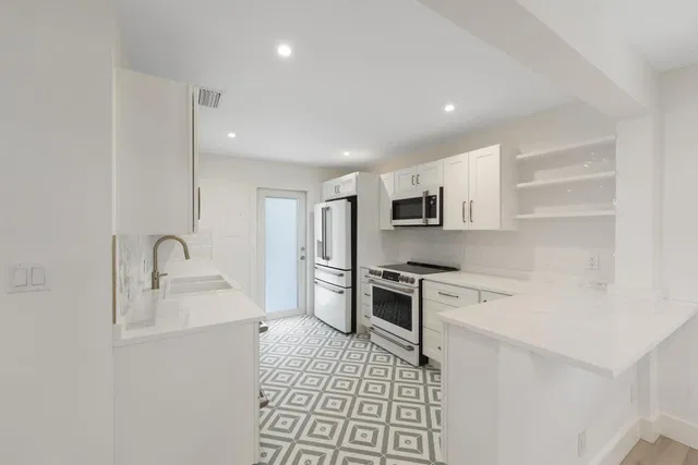 West Palm Beach Residence photo 4