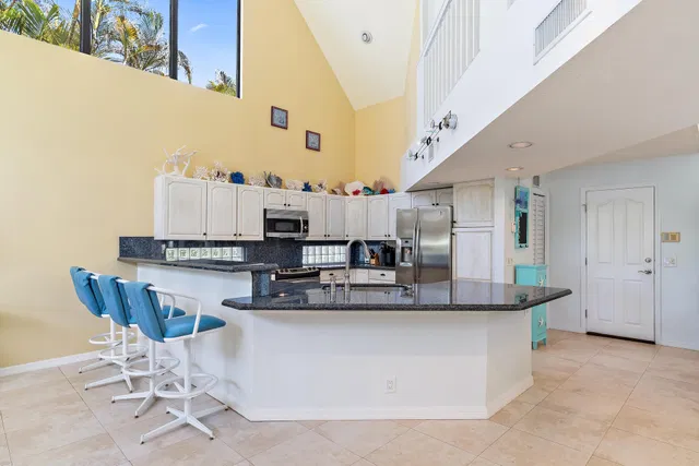  Residence photo 6